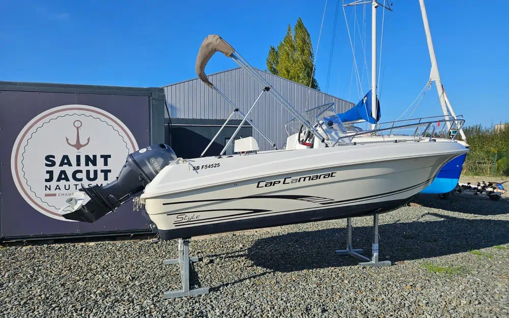 slider 0 Jeanneau Cap Camarat 5.1