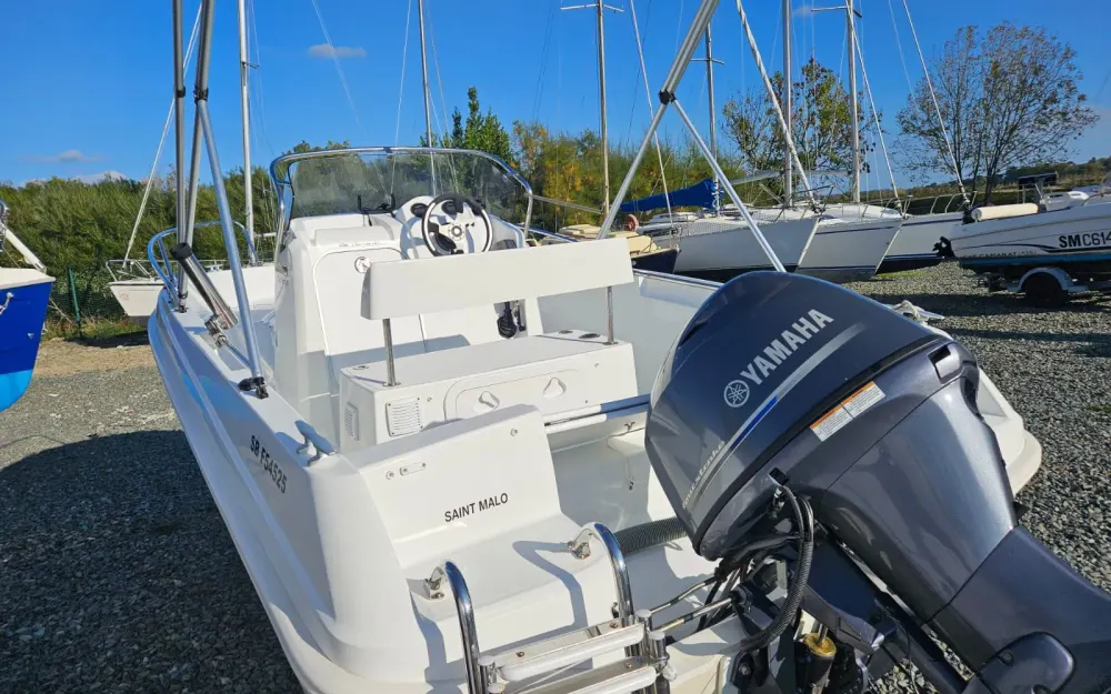 slider 4 Jeanneau Cap Camarat 5.1 CC