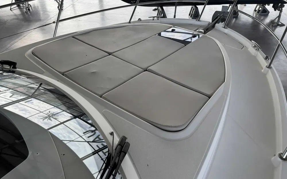 slider 9 Beneteau Antares 11