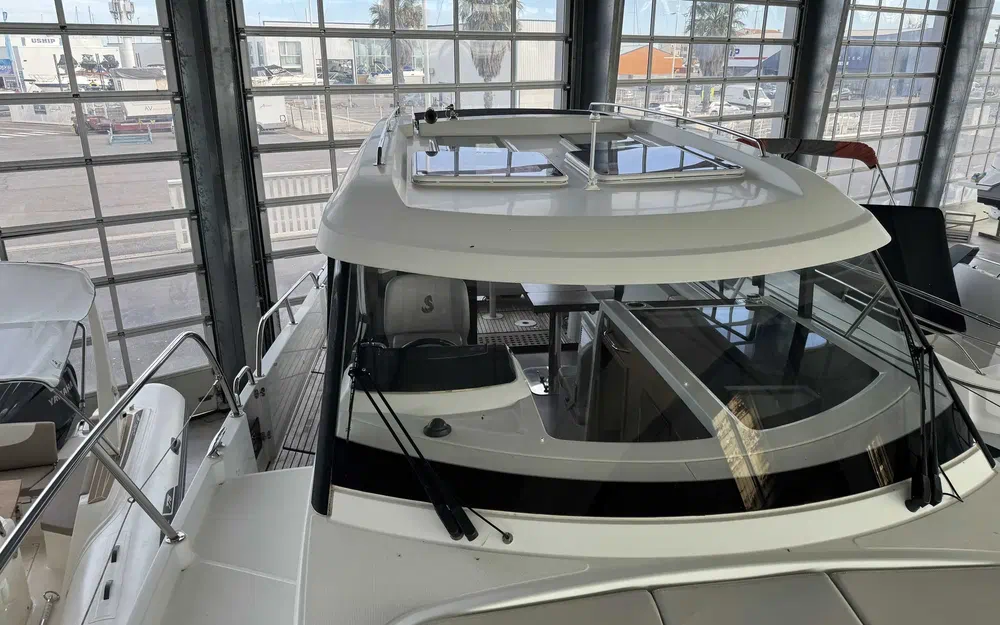 slider 10 Beneteau Antares 11