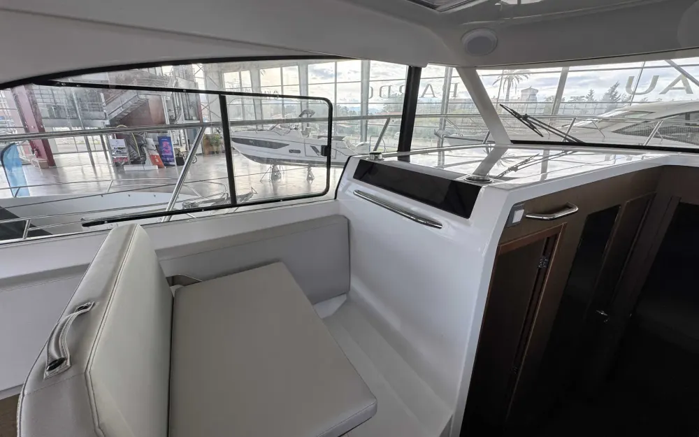 slider 16 Beneteau Antares 11 OB