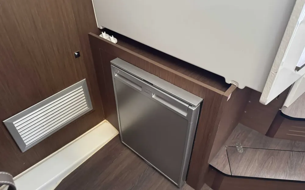 slider 17 Beneteau Antares 11 OB