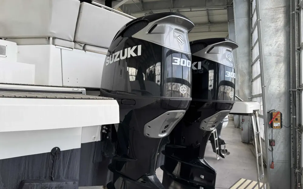 slider 3 Beneteau Antares 11 OB