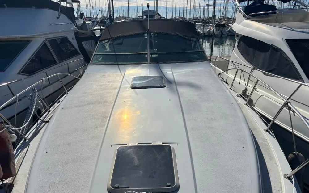 slider 19 Correct Craft Crusader V 8