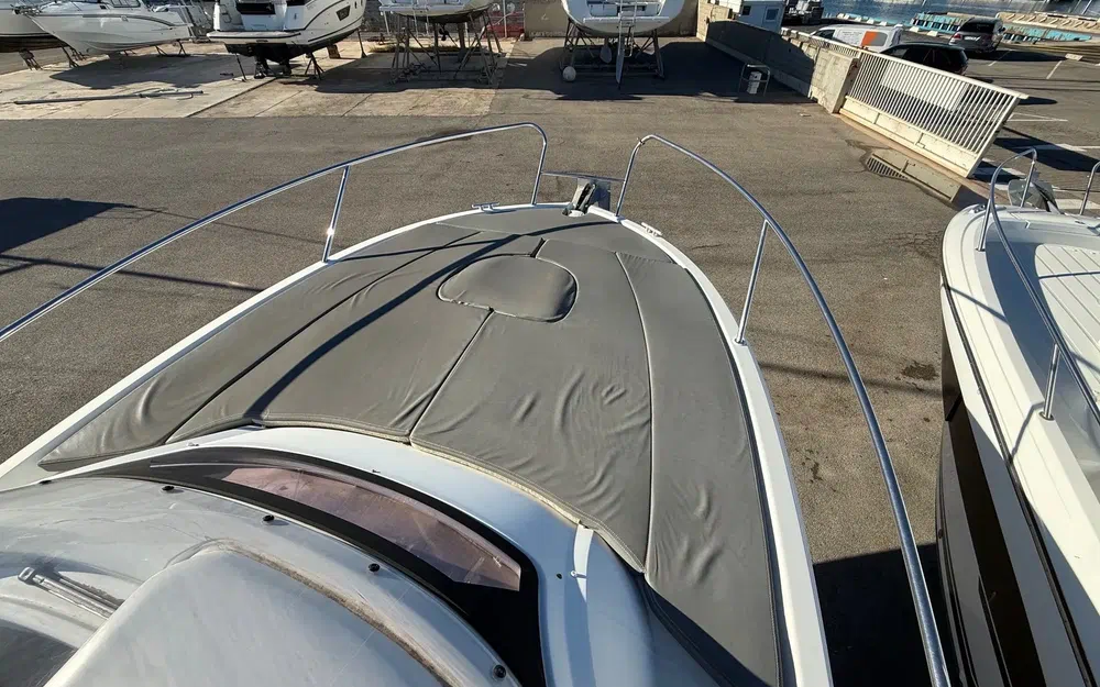 slider 9 Beneteau Flyer 850 Sun Deck