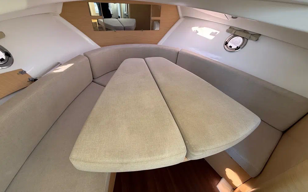 slider 15 Beneteau Flyer 850 Sun Deck