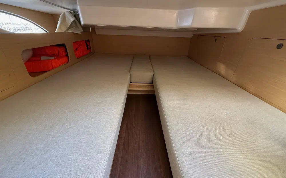 slider 17 Beneteau Flyer 850 Sun Deck