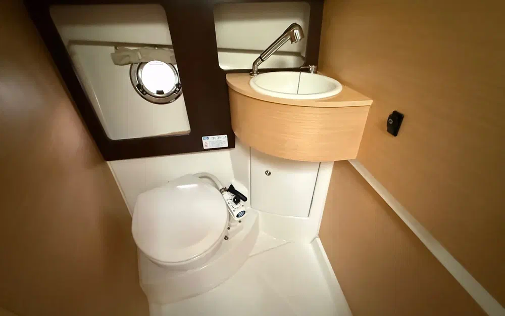 slider 19 Beneteau Flyer 850 Sun Deck