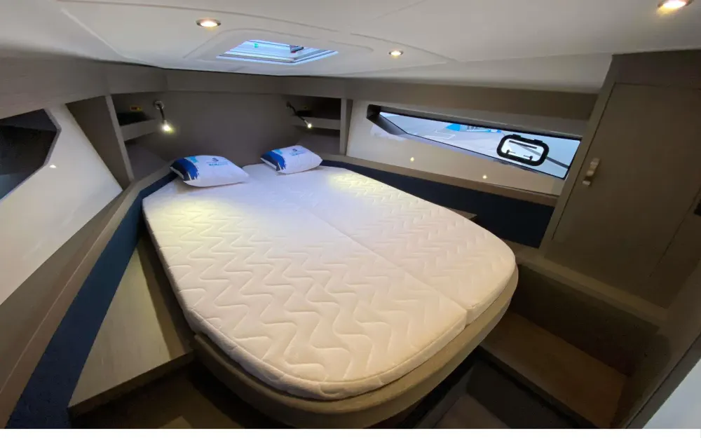 slider 18 Beneteau Gran Turismo 41