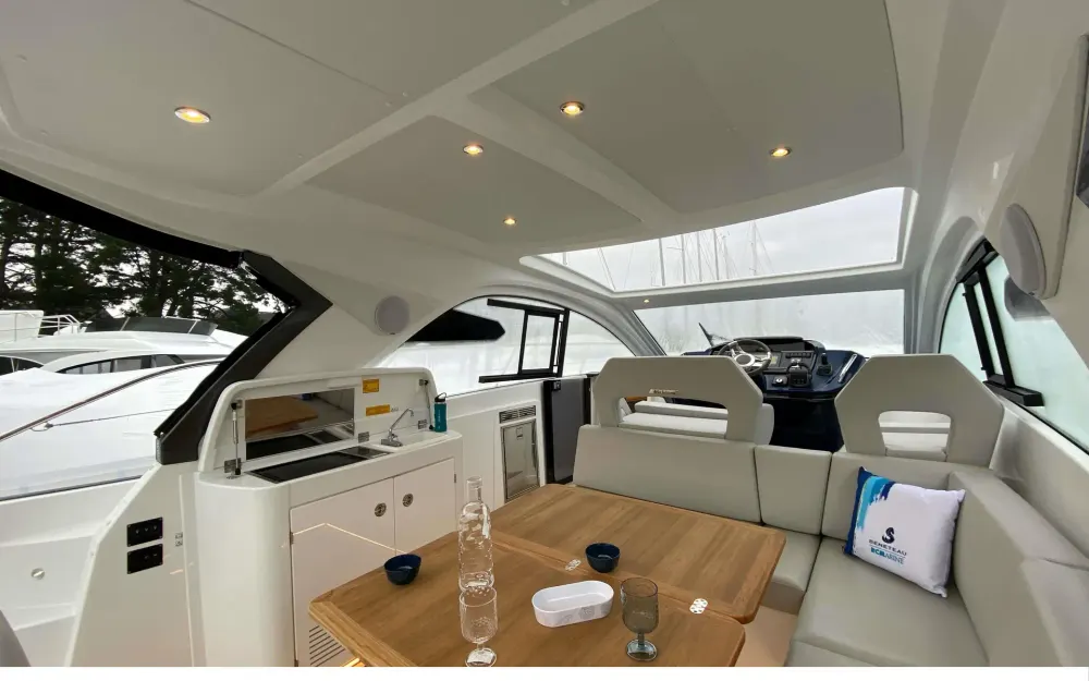 slider 7 Beneteau Gran Turismo 41