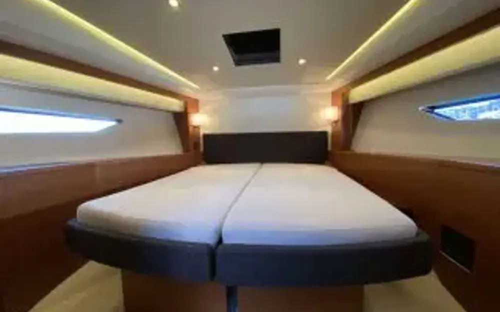 slider 6 Prestige Yachts Prestige 500 Fly