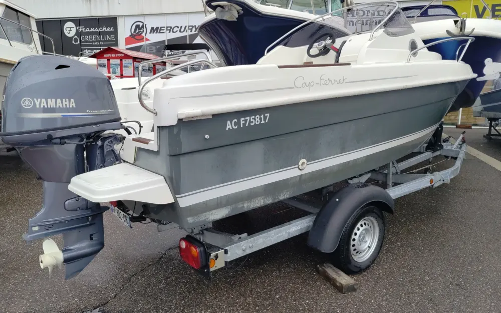 slider 3 B2 Marine Cap Ferret 522Cruiser