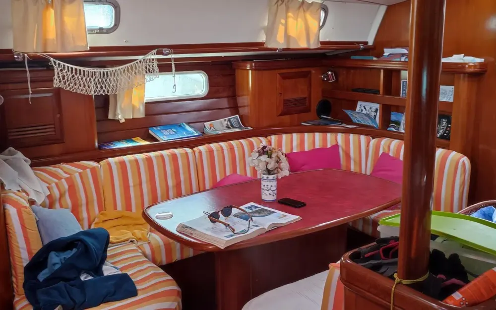 slider 6 Beneteau  50