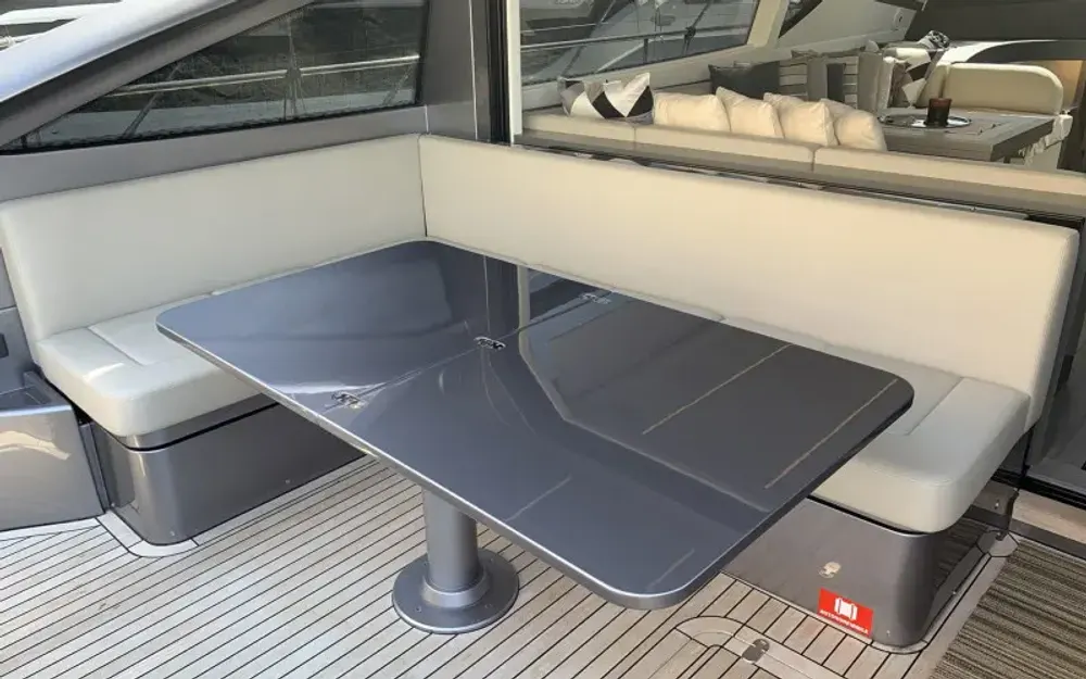 slider 19 Pershing  62