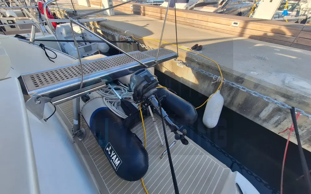 slider 9 Azimut  47