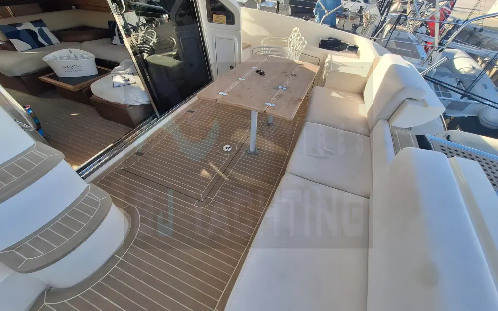 slider 10 Azimut  47