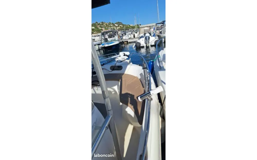 slider 0 Jeanneau Cap Camarat 6.5 CC