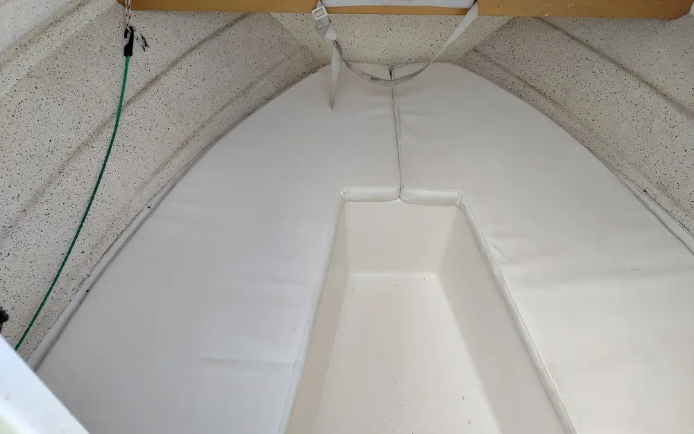 slider 8 Quicksilver Activ 420 Cabin