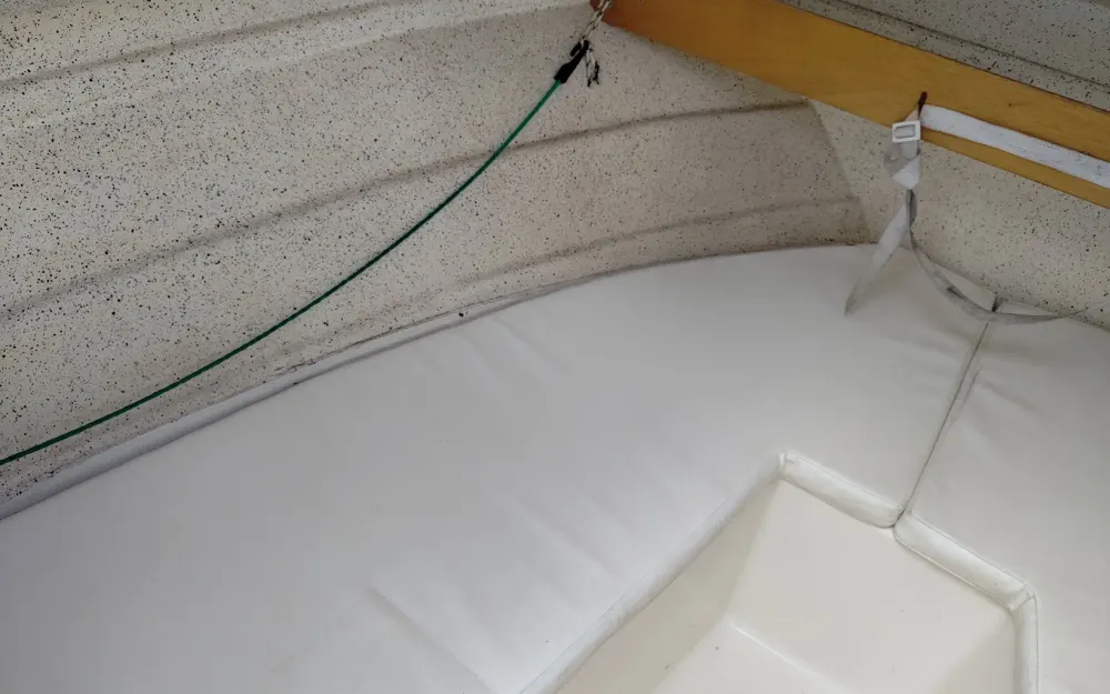 slider 9 Quicksilver Activ 420 Cabin