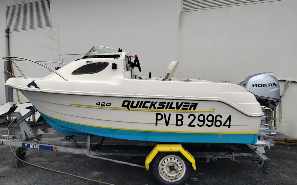 slider 1 Quicksilver Activ 420 Cabin
