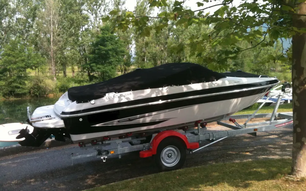 slider 2 Glastron  GT 185