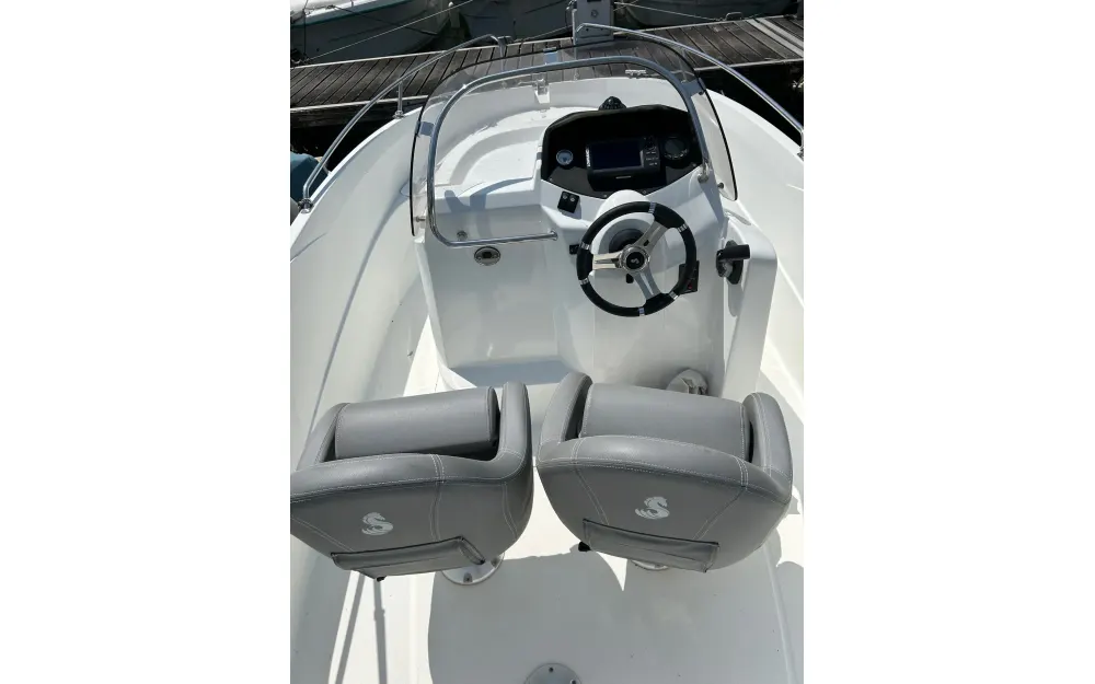slider 3 Beneteau Flyer 550 Open S2