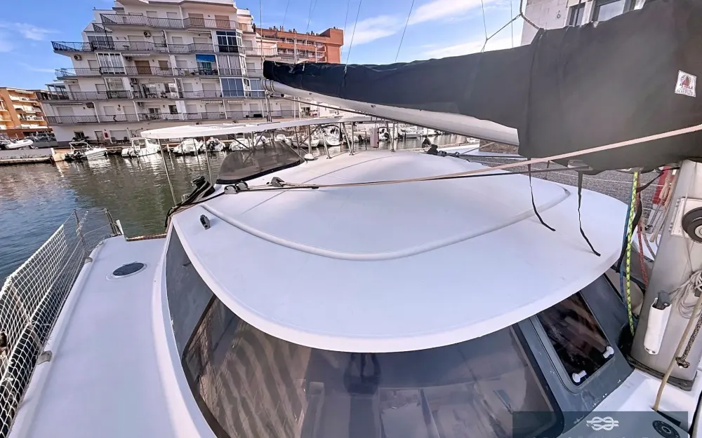 slider 13 Fountaine Pajot Lavezzi 40