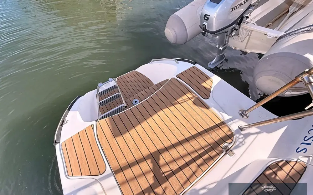 slider 24 Fountaine Pajot Lavezzi 40