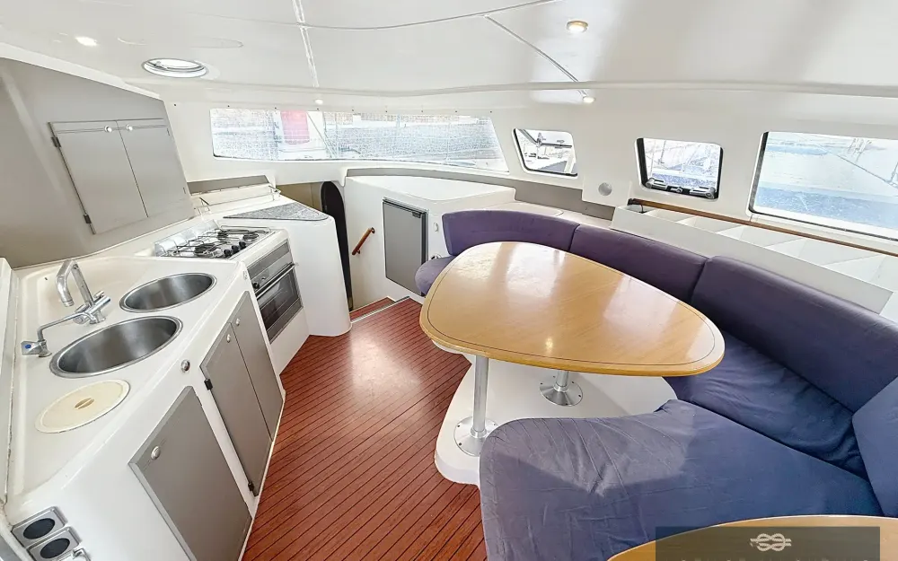 slider 31 Fountaine Pajot Lavezzi 40