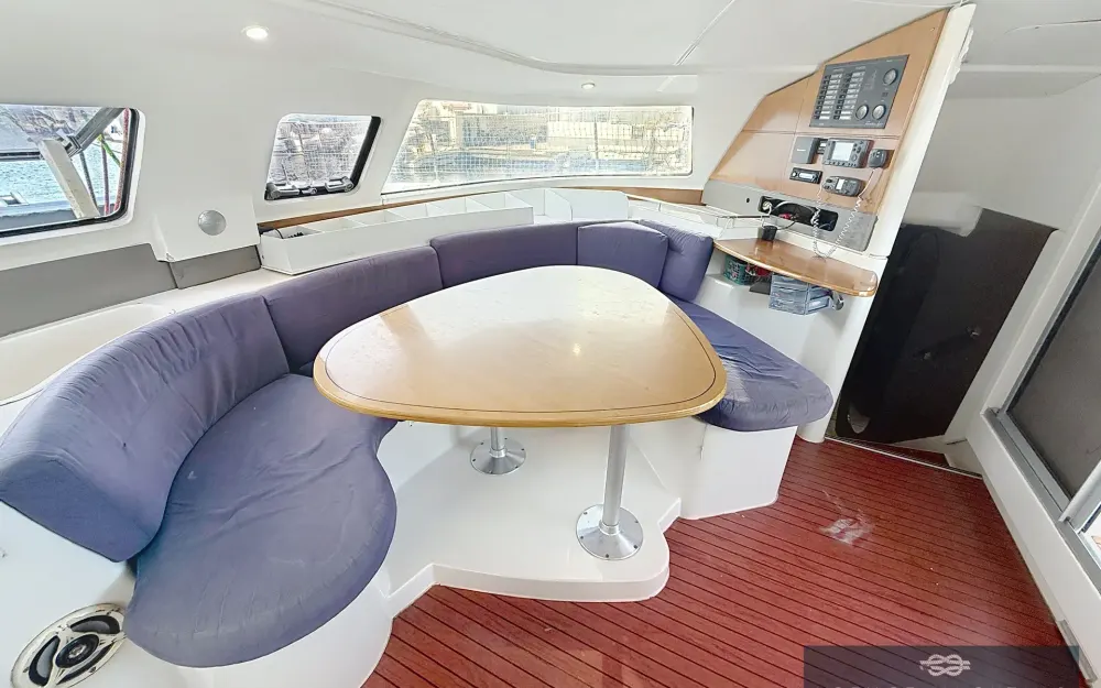 slider 32 Fountaine Pajot Lavezzi 40