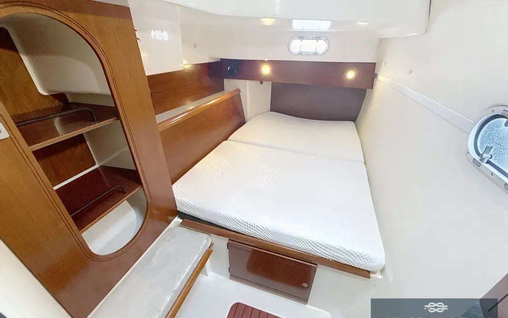 slider 37 Fountaine Pajot Lavezzi 40