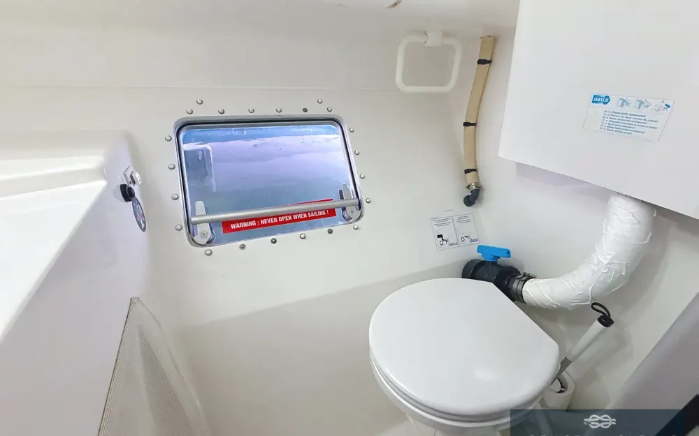 slider 49 Fountaine Pajot Lavezzi 40