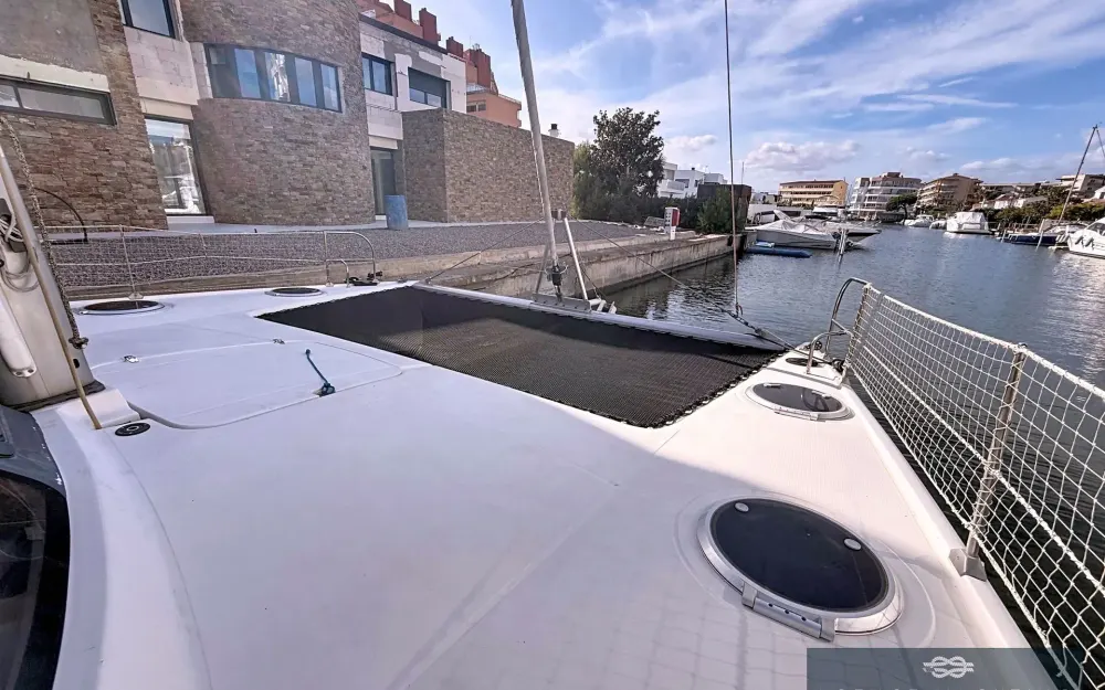 slider 6 Fountaine Pajot Lavezzi 40