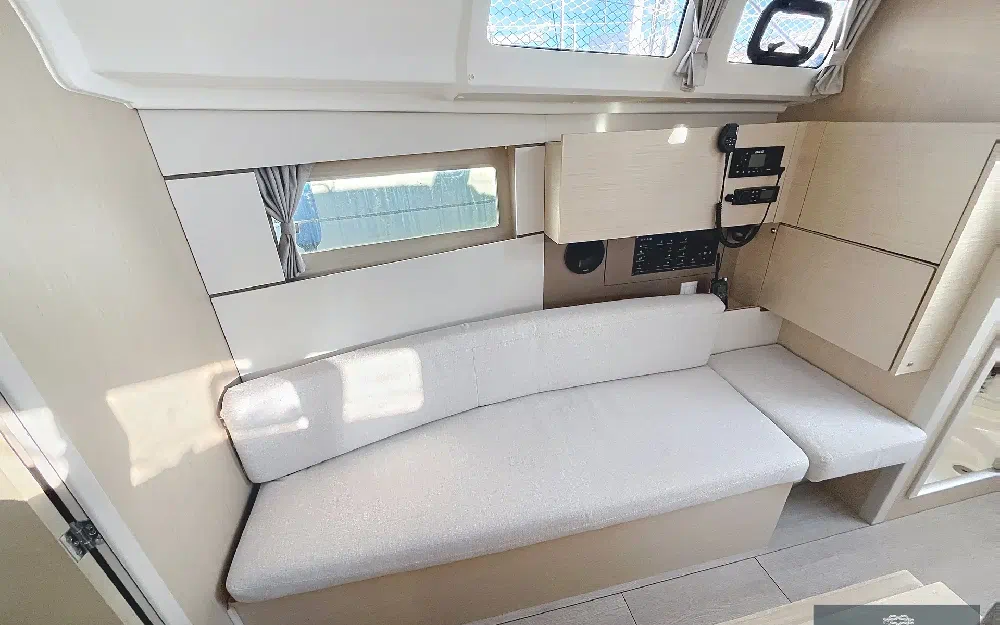 slider 16 Beneteau Oceanis 35.1