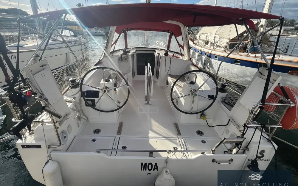 slider 3 Beneteau Oceanis 35.1