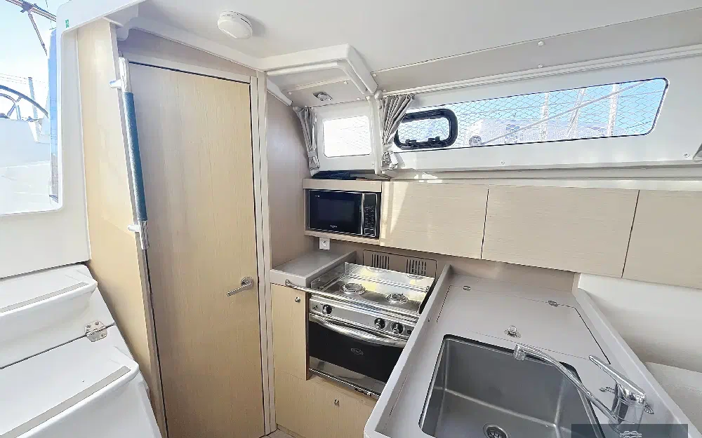 slider 7 Beneteau Oceanis 35.1