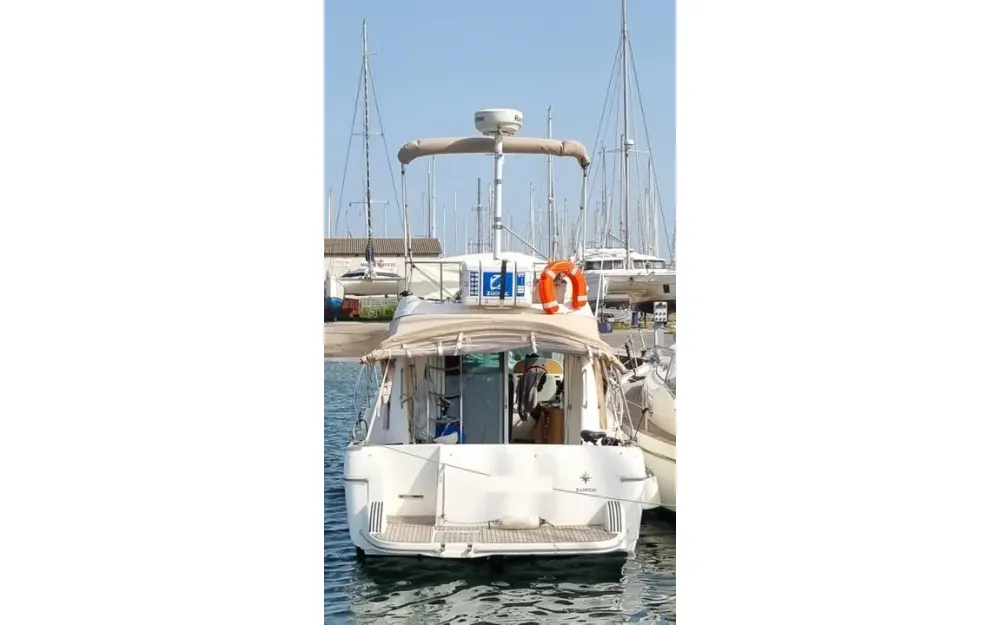 slider 3 Jeanneau Merry Fisher 925 Fly