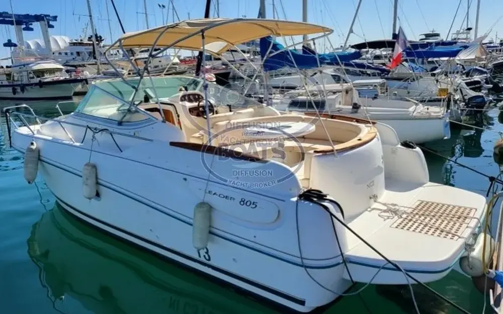 slider 1 Jeanneau Leader 805