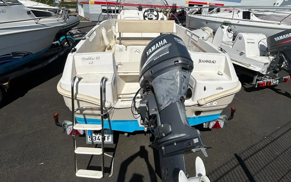 slider 3 Jeanneau Cap Camarat 505