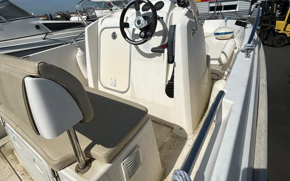 slider 5 Jeanneau Cap Camarat 505