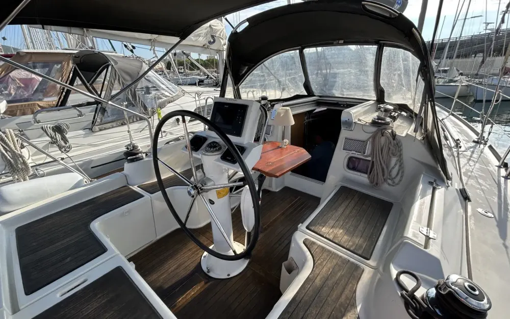 slider 1 Beneteau Oceanis 31 Dl