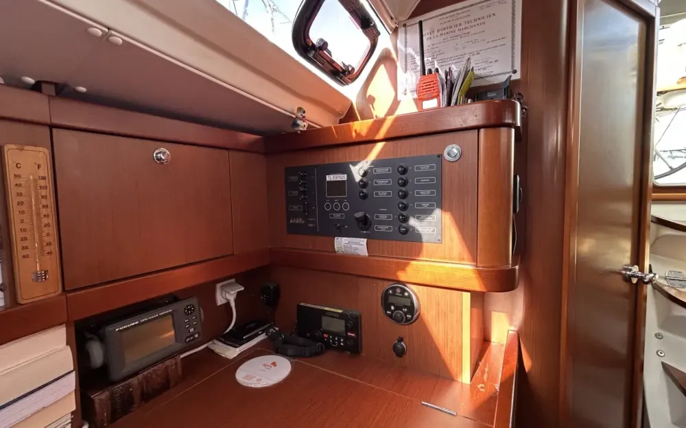 slider 4 Beneteau Oceanis 31 Dl