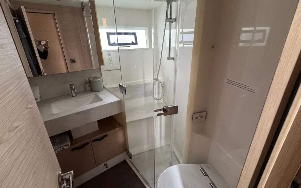 slider 19 Beneteau Grand Trawler 62
