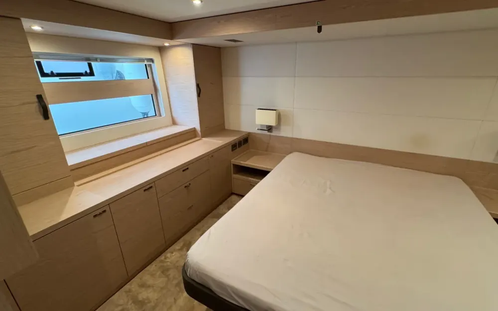 slider 24 Beneteau Grand Trawler 62