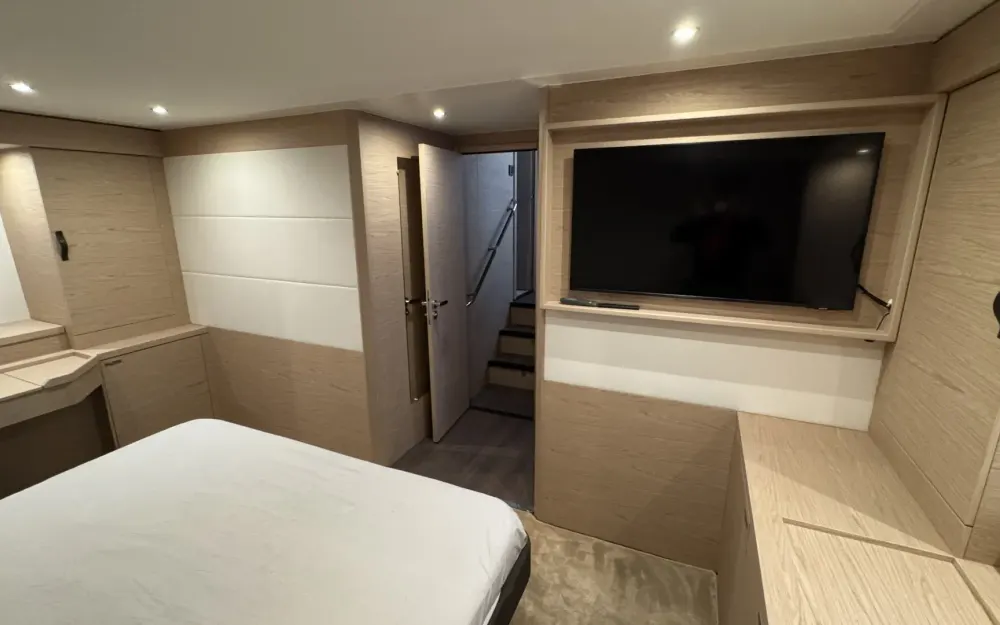 slider 27 Beneteau Grand Trawler 62