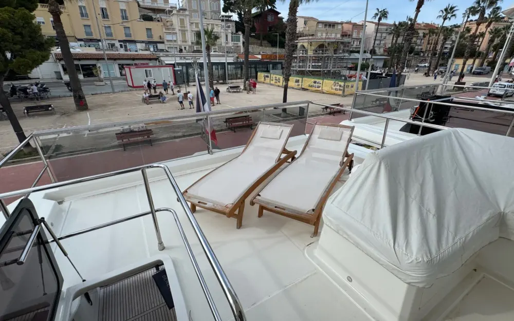 slider 32 Beneteau Grand Trawler 62