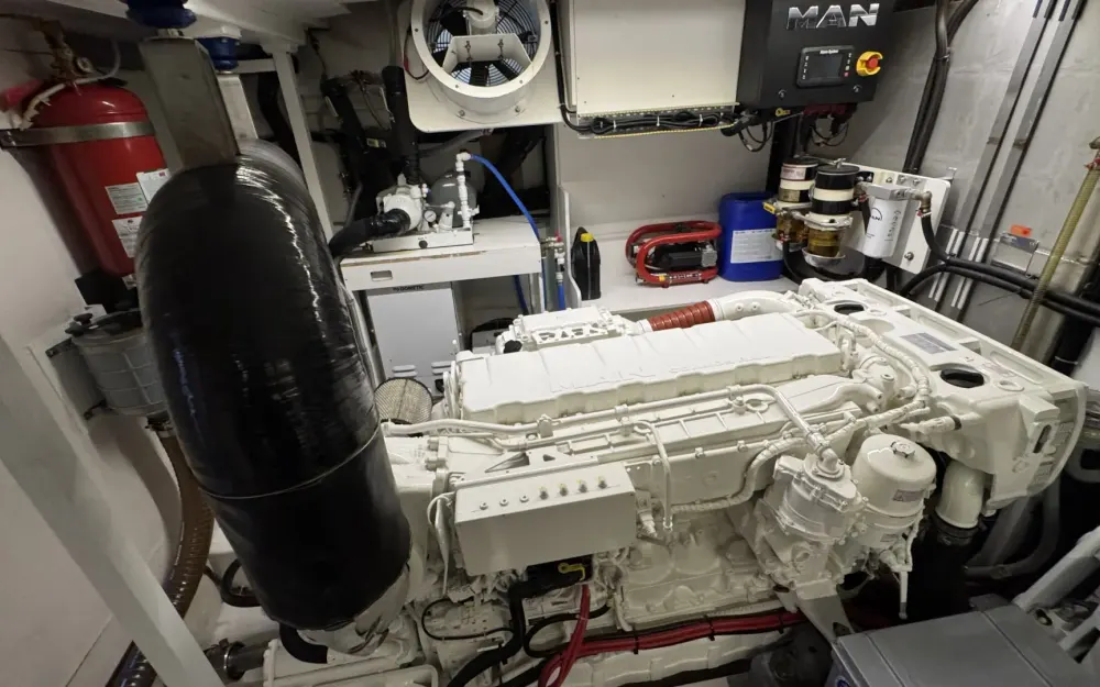 slider 41 Beneteau Grand Trawler 62