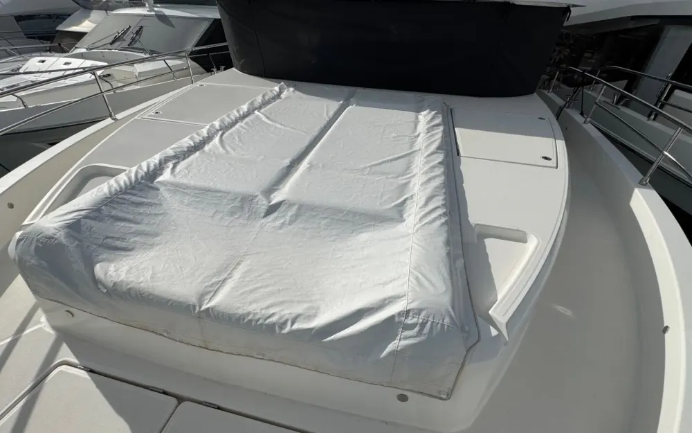 slider 44 Beneteau Grand Trawler 62