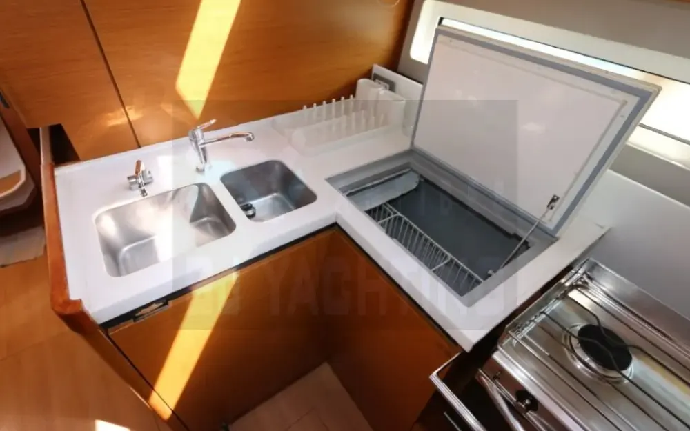 slider 10 Jeanneau Sun Odyssey 490