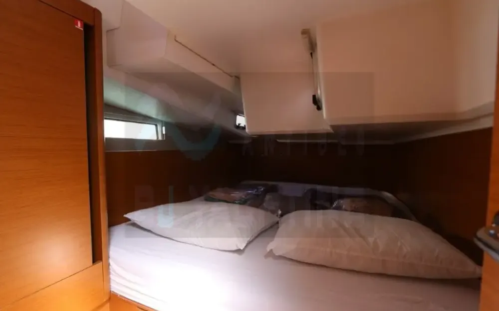 slider 15 Jeanneau Sun Odyssey 490